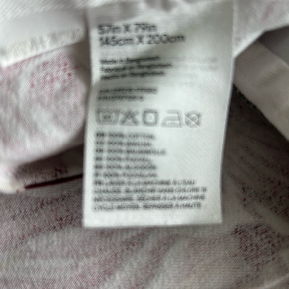 H&M Tablecloth, 145X200cm - Picture 2 of 5